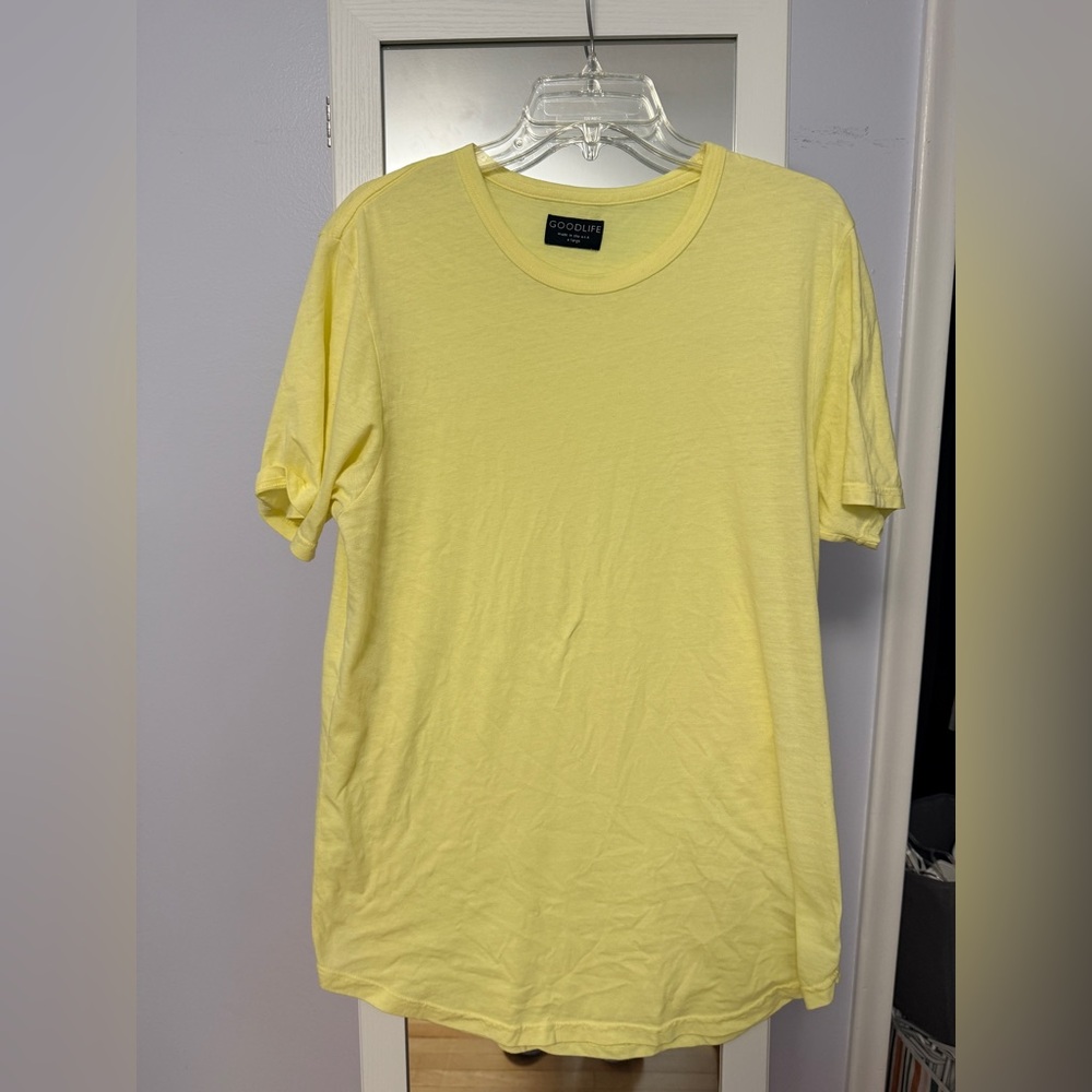 Men’s Goodlife Tri-blend Scallop Crew tee.